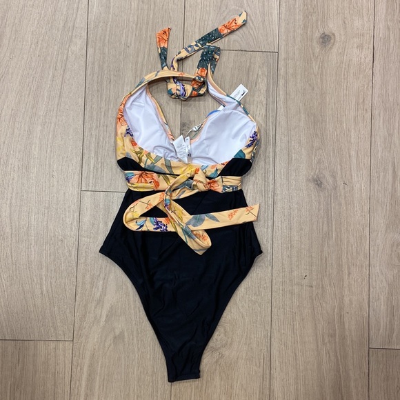 Woman’s  One Piece Swim Suit by CUPSHE: Size M - Picture 2 of 4